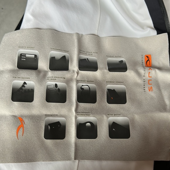 Women’s Ski Jacket: Kjus Sapphire Jacket - Picture 10 of 11